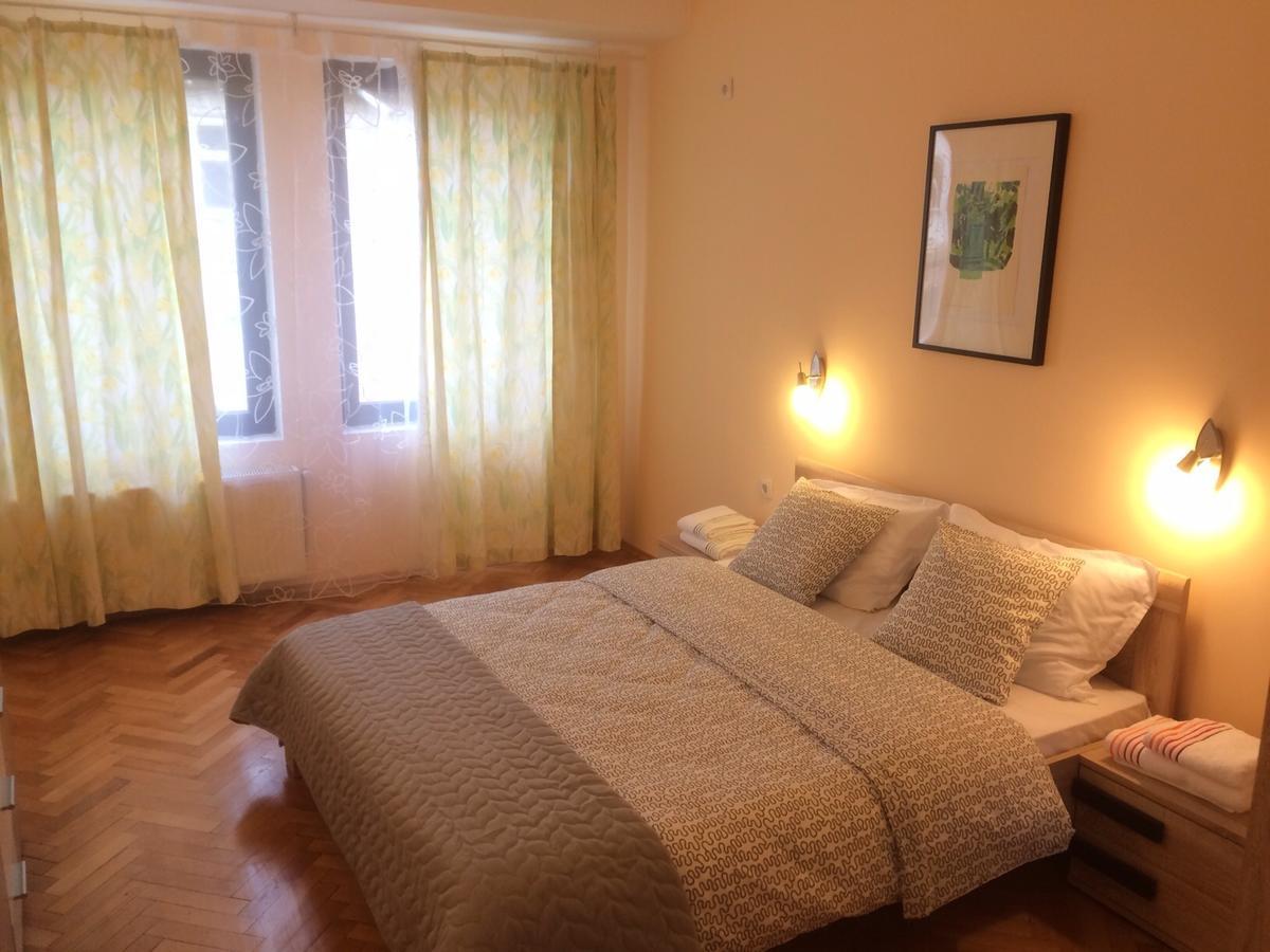 Hotel Hinovi Hvoyna Esterno foto